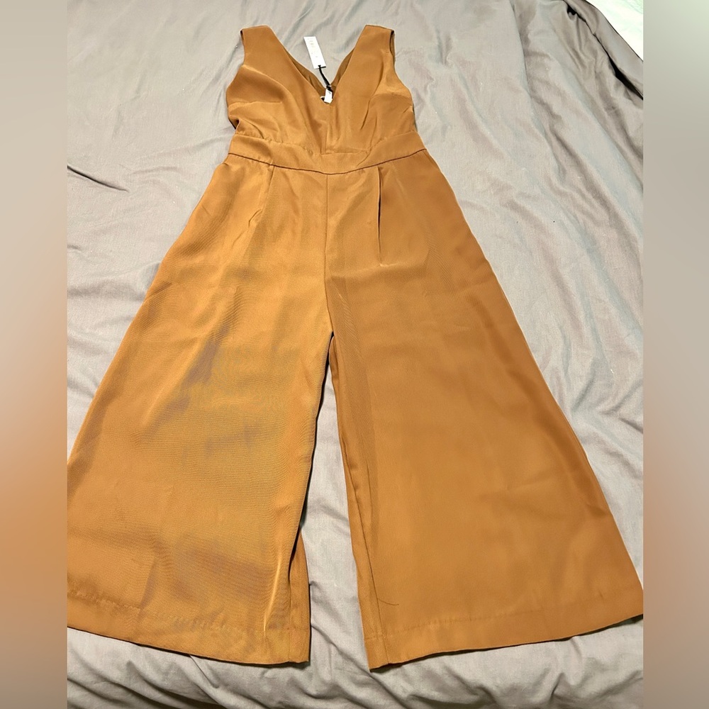 NWT Brown Jumpsuit - size M